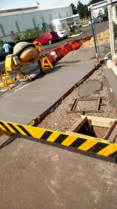 Construção de calçada 
