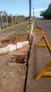 Construção de calçada 